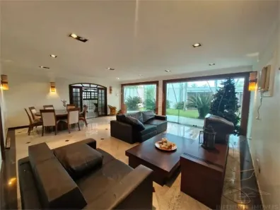 Casa com 3 Quartos à venda, 300m² no Enseada, Guarujá