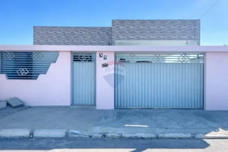 Casa com 3 Quartos à venda, 200m² no Severiano de Moraes Filho, Garanhuns