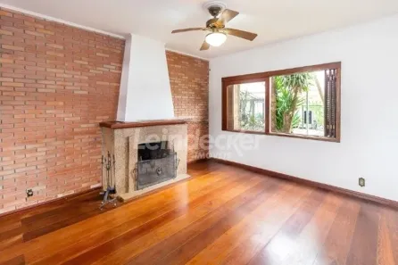 Casa com 3 Quartos para alugar, 224m² no Santana, Porto Alegre