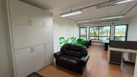 Sala Comercial para alugar, 41m² no Jardim Lambreta, Cotia