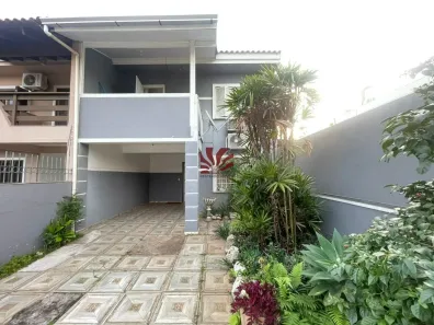 Casa com 3 Quartos para alugar, 188m² no Estância Velha, Canoas