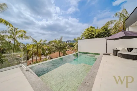 Casa com 3 Quartos à venda, 491m² no Saguaçu, Joinville