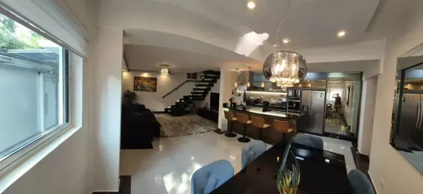 Sobrado com 2 Quartos à venda, 156m² no Embaré, Santos