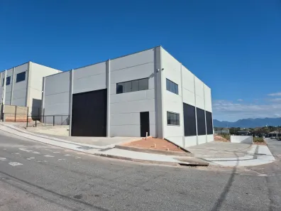 Galpão/Depósito/Armazém para alugar, 460m² no Sertão do Maruim, São José