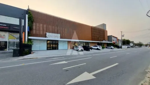 Sala Comercial para alugar, 318m² no América, Joinville
