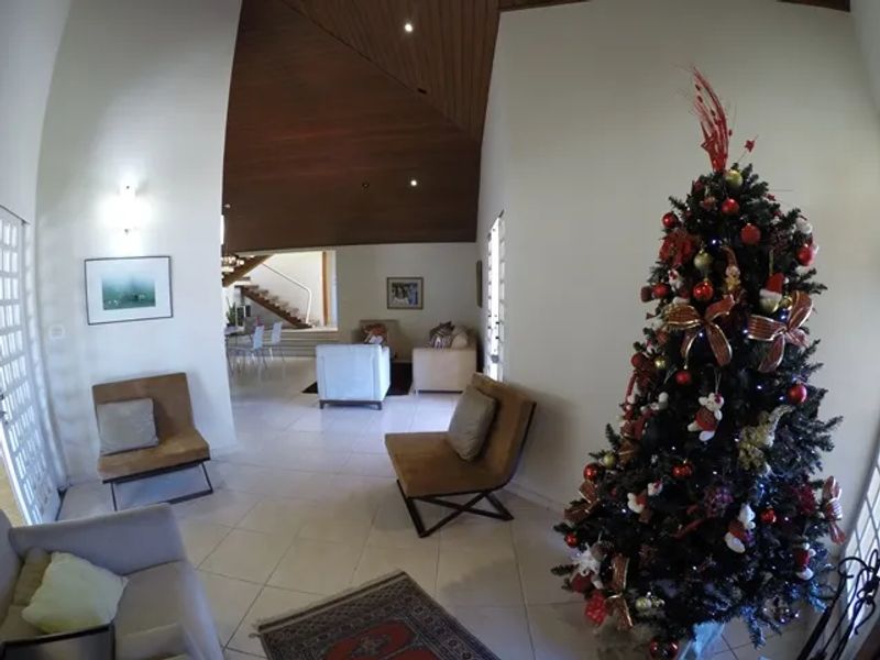 Casa com 4 quartos — Braúnas, Belo Horizonte