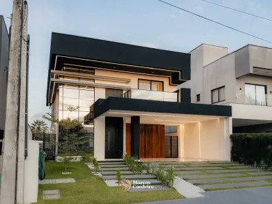 Casa de Condomínio com 4 Quartos à venda, 267m² no Cidade Alpha, Eusébio