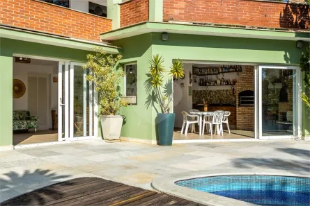 Sobrado com 4 Quartos à venda, 462m² no Vila Romana, São Paulo