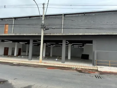 Ponto Comercial para alugar, 800m² no Santa Terezinha, Governador Valadares
