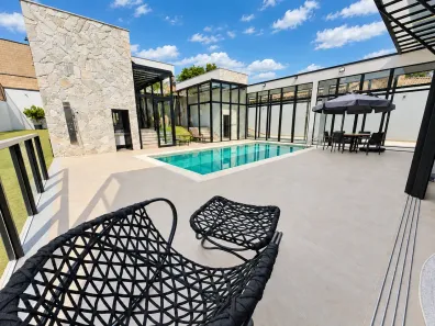 Casa com 5 Quartos à venda, 1200m² no Santa Amélia, Belo Horizonte