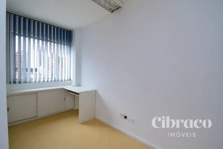 Sala Comercial à venda, 37m² no Centro, Curitiba