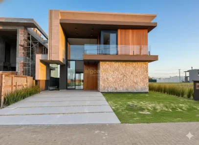 Casa de Condomínio com 4 Quartos à venda, 250m² no Praia de Atlântida, Xangri-lá
