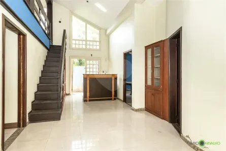 Prédio Comercial com 8 Quartos à venda, 236m² no Menino Deus, Porto Alegre