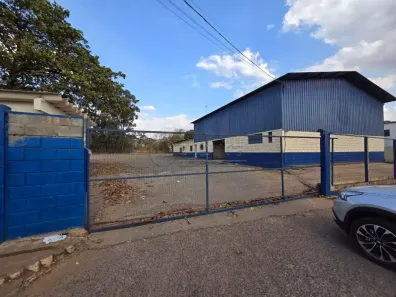 Ponto Comercial à venda, 456m² no Distrito Industrial, Uberlândia