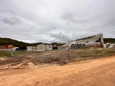 Galpão/Depósito/Armazém com 1 Quarto à venda, 2218m² no Canhanduba, Itajaí