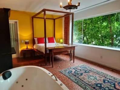 Casa com 6 Quartos à venda, 540m² no Cosme Velho, Rio de Janeiro