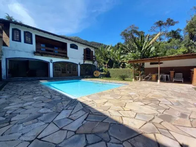 Casa com 4 Quartos à venda, 231m² no Santa Cecília, Teresópolis