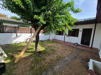 Casa com 2 Quartos para alugar, 70m² no Vila Bom Princípio, Cachoeirinha