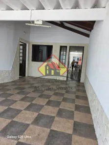 Casa com 4 Quartos para alugar, 250m² no Jardim Califórnia, Taubaté