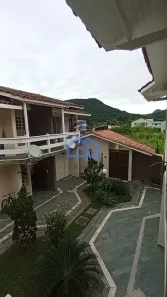 Casa de Condomínio com 2 Quartos à venda, 67m² no Balneário Copacabana, Caraguatatuba