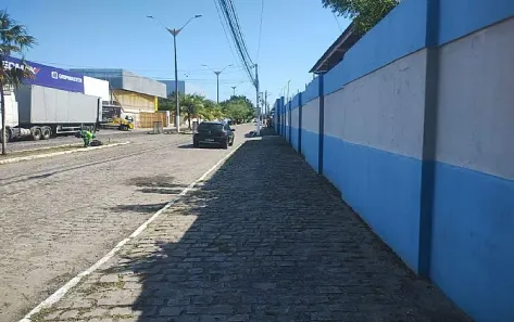 Imóvel Comercial à venda, 900m² no Monte Castelo, Parnamirim
