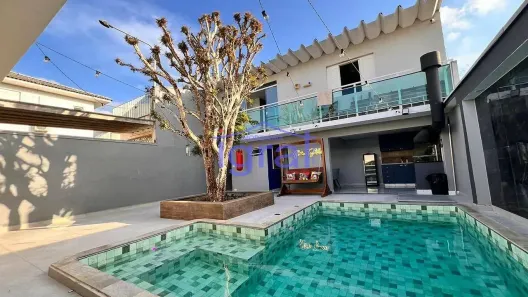 Casa com 3 Quartos para venda ou aluguel, 212m² no Jardim Oriental, São Paulo