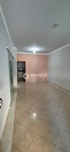 Casa com 3 Quartos à venda, 100m² no Segismundo Pereira, Uberlândia