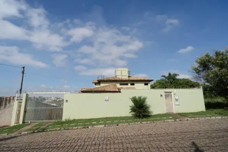 Sobrado com 3 Quartos à venda, 230m² no Jardim Sontag, Salto