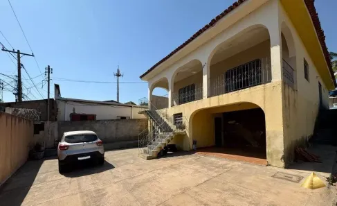 Casa com 1 Quarto à venda, 202m² no Lixeira, Cuiabá