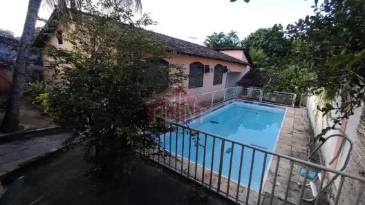 Casa com 4 Quartos à venda, 250m² no Mata Paca, Niterói