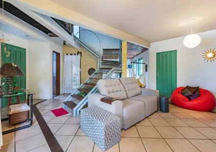 Casa com 3 Quartos à venda, 210m² no Ipanema, Porto Alegre
