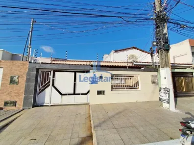 Casa com 3 Quartos para alugar, 150m² no Jabotiana, Aracaju