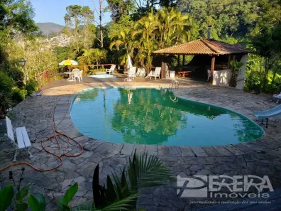 Fazenda/Sítio com 3 Quartos à venda, 420m² no Chácara Paraíso, Nova Friburgo