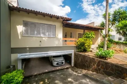 Casa com 4 Quartos à venda, 298m² no Medianeira, Porto Alegre