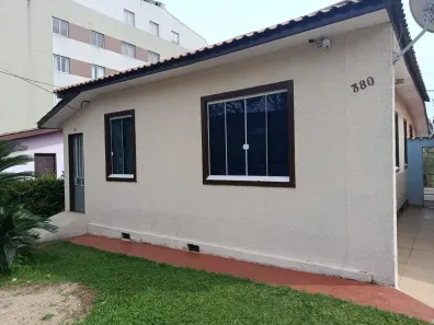 Casa com 3 Quartos para alugar, 70m² no Portão, Curitiba