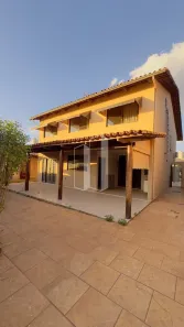 Casa com 4 Quartos à venda, 253m² no Jardim América, Goiânia