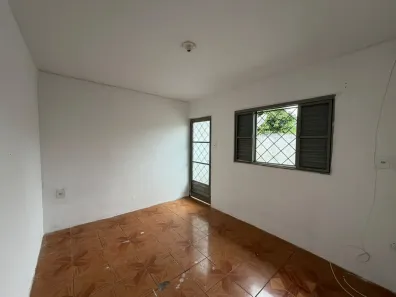 Casa com 1 Quarto para alugar, 36m² no Conjunto Habitacional Inocente Vila Nova Júnior, Maringá