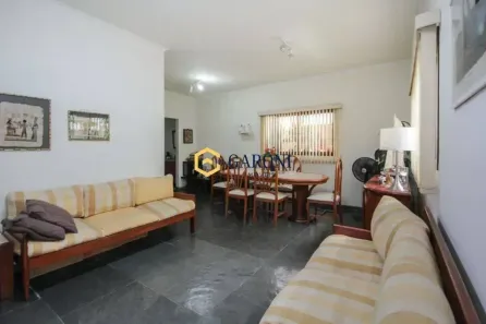 Casa com 3 Quartos à venda, 252m² no Vila Hamburguesa, São Paulo