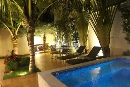 Casa com 3 Quartos à venda, 320m² no Jardim Karaíba, Uberlândia