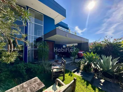 Casa com 3 Quartos à venda, 180m² no Pântano do Sul, Florianópolis