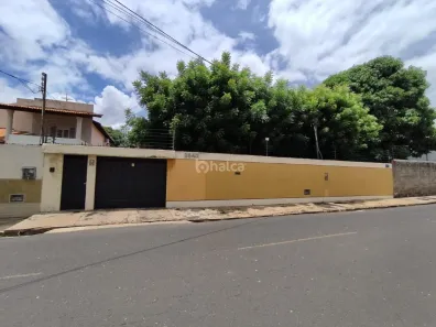 Casa com 4 Quartos à venda, 286m² no Piçarreira, Teresina