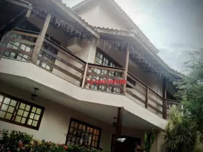 Casa com 5 Quartos à venda, 500m² no Itaipu, Niterói