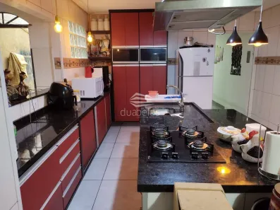 Casa com 3 Quartos à venda, 240m² no Jardim Ismênia, São José dos Campos