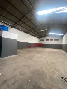 Galpão/Depósito/Armazém para alugar, 320m² no Vila Galvão, Bauru