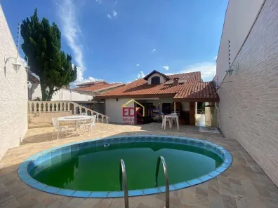 Sobrado com 3 Quartos à venda, 267m² no Campos Elíseos, Taubaté