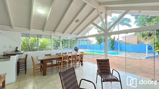 Casa com 4 Quartos à venda, 360m² no Vila Nova, Porto Alegre