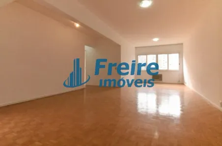 Apartamento com 3 Quartos para alugar, 147m² no Centro Histórico, Porto Alegre