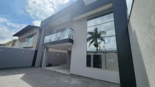Sobrado com 4 Quartos à venda, 235m² no Parque Anhanguera, Goiânia