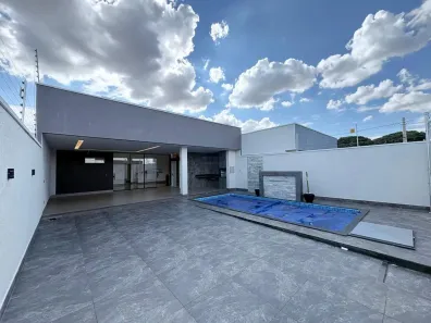 Casa com 3 Quartos à venda, 140m² no Jardim Cristalino, Aparecida de Goiânia