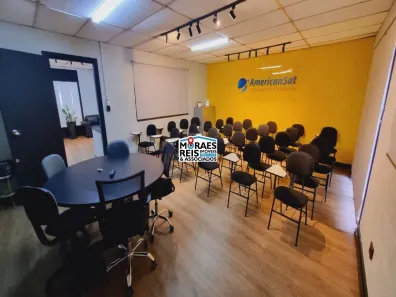 Prédio Comercial à venda, 240m² no Vila Cordeiro, São Paulo